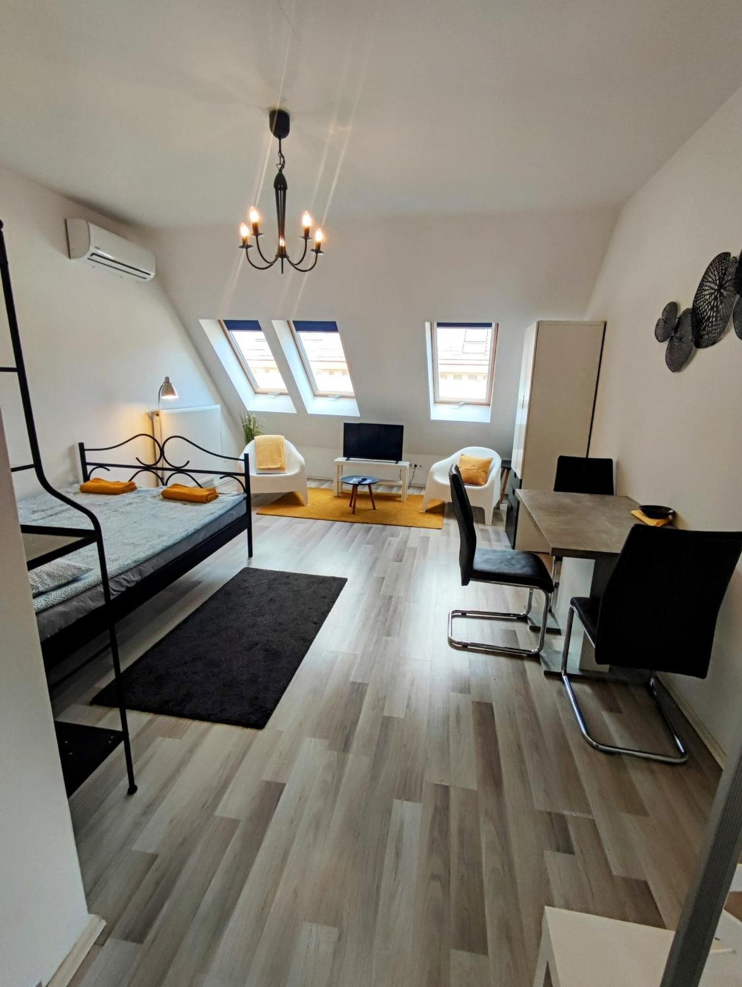 Ryb Lofts Budapeste Exterior foto